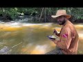 PESCANDO ACAMPANDO Encontrei os PORCOS SELVAGENS fiz PEIXE frito, cozido em algum lugar da AMAZÔNIA