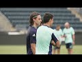 Riccardo Calafiori watches on at Arsenal training in US Tour 👀