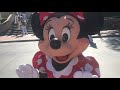 MINNIE MOUSE loves a good close-up! // Disneyland