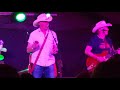 Los Pacaminos featuring Paul Young