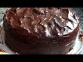 Bolo de Chocolate Úmido e Dark