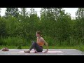 10 min Morning Yoga - Gentle Beginner Yoga Stretch (NO PROPS)