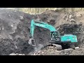 Sand mining||Knocking down big rocks in sand mining