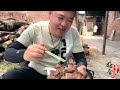 Henan uncle ancestral three generations to do snacks  adhere to the traditional old craft  5 yuan a