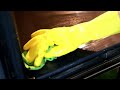 Did you know this trick to clean the oven effortlessly?