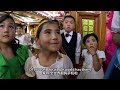 Uyghur kids react to meeting an American for the first time! 🤣 新疆小朋友第一次遇见美国人，他们的反应笑死我了！