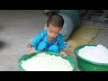 Colorful dried vermicelli: Made in 5 days, sold in 10 minutes. Bun Bo Hue