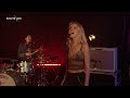 Wolf Alice - Smile (3voor12 Radio Quarantine Session)