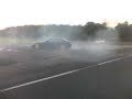 Donuts draaien met BMW 325i (Burning rubber)!!!