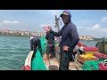 Nằm Gọn Trong Lưới Nhưng Không Ngờ Phải Dùng Máy Cẩu Mới Lấy Hết Được | Vietnam catch seafood