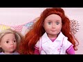 Doctor helps sick girl feel better! Play Dolls health story