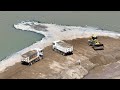 Machine Weliader in Sand Rock In Water and Truck SHACMAN Push Rock