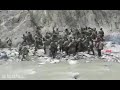 Chinese soldiers beat Indian soldiers in Galwan River