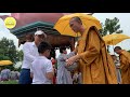 Alms Round - A Beautiful Tradition Of Buddhism | Ba Vang Pagoda Vietnam