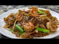 Shrimp Chow Fun | Shrimp Stir Fry With Thick Rice Noodles Recipe