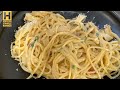 Schnelles Spaghetti mit weißem Spargel „Carbonara Style“ Rezept von Steffen Henssler