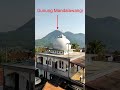 Masjid Kubah Putih diantara gunung-gunung