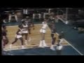 Wilt Chamberlain vs Kareem Abdul-Jabbar (35 years old vs 25 years old)