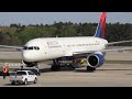 New York Rangers arrival into Raleigh-Durham (Delta 757)