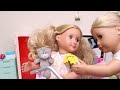 In the ambulance! Play Dolls doctor stories for kids!