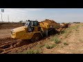 Cat 730C2 dumper in extreme