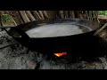 Proses Pembuatan gula aren tradisional jawa barat di kampung. pedesaan Indonesia, Cianjur selatan
