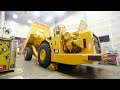 CAT Tractor Factory - Production Challenger tractors