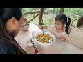 Harvesting wild bananas, cooking raw on the farm | single mother 16 years old