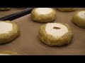 3000 cookies sold out in a day! Amazing giant cookie mass production process - Korean street food