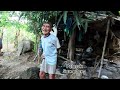 Menyedihkan!!! Kakek 84 Tahun Tinggal Sendirian Di Saung Pinggir Sungai Cimanuk