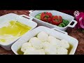 Sour labneh and preparing yoghurt from milk