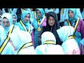 Mengharukan ! Wisuda Tahfidz Al Qur'an 30 juz memberikan mahkota kepada kedua orang tua