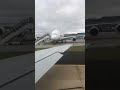 717 Qantas links landing in Melbourne Airport