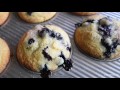 Our Best Easy Blueberry Muffins - You only need one bowl to make this easy blueberry muffins!