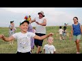 🇷🇺How a large and friendly family meets in a parental home in a village.
