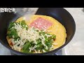 How to make perfect one pan tortilla pizza calzone, the best breakfast recipe.