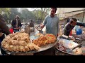 INDIAN STYLE EGG BHURJI - FAMOUS STREET STYLE EGG GHOTALA | INDIAN STREET FOOD IN PAKISTAN