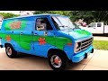 The Mystery Machine Van and the Mystery Inc. team- Scooby-Doo!