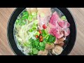 Delicious Vietnamese Beef Pho Noodles Recipe!! 🍜 | Try My Simple Homemade Version 😋