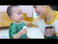 Monkey Pupu accompanies baby Nguyen when he is hungry