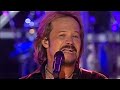 Travis Tritt - Between An Old Memory and Me