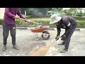 Free cleaning of the gate of the Iron Triangle historical site in Vietnam