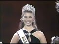 Dayanara Torres in her coronation as Miss Universe 1993