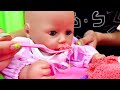 🎂 L'anniversaire de Bébé Annabelle 👶 La poupée a 1 an. Jeux comme maman pour enfants.