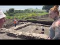 DIGGING UP A ROMAN VILLA !!