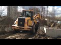 Moving topsoil with the JCB 436e zx wheel loader