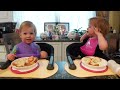 Twins try tomato sandwich