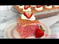 HOW TO MAKE TIKTOK VIRAL STRAWBERRY CRUNCH TRES LECHES CAKE!