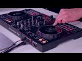 How PRO DJs mix on the DDJ-400!