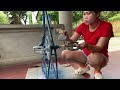 Talented girl: restores a long-forgotten bicycle and scale